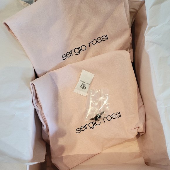 Sergio Rossi Godiva Black Patent Pumps - Picture 12 of 15